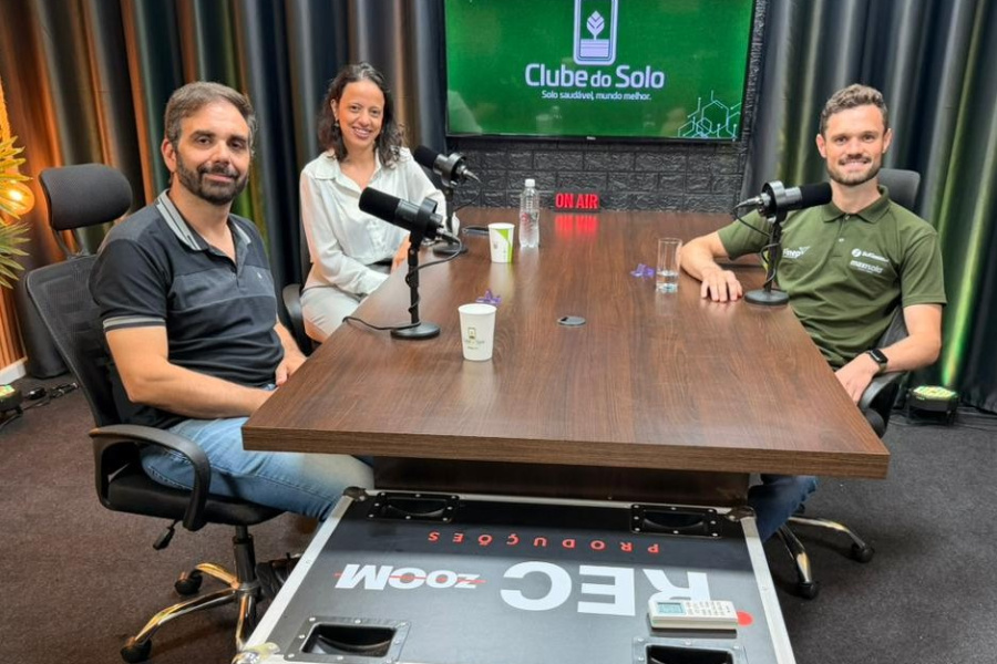 MaxiSolo recebe pesquisadores da Embrapa e Epagri para fortalecer a inovação no agro brasileiro