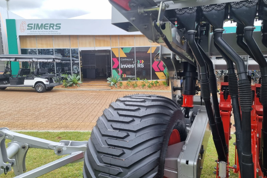 EXPODIRETO: SIMERS lança na Expodireto ferramenta para consulta de dados setoriais do mercado de máquinas e implementos agrícolas
